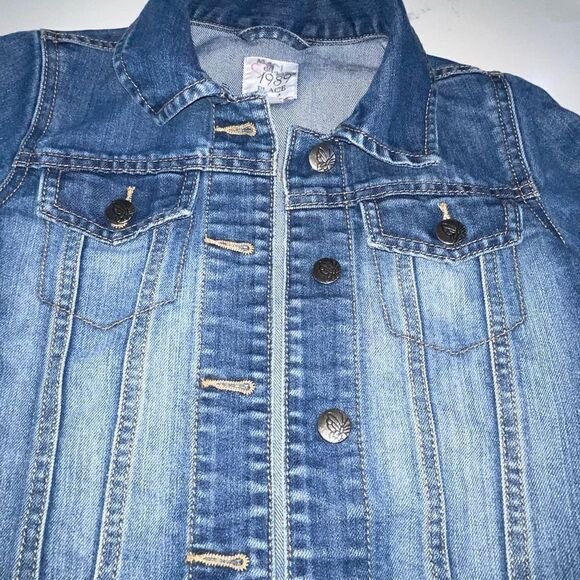 Children’s Place Medium Wash Denim Jean Jacket - Size Medium 7/8 - Picture 4 of 6